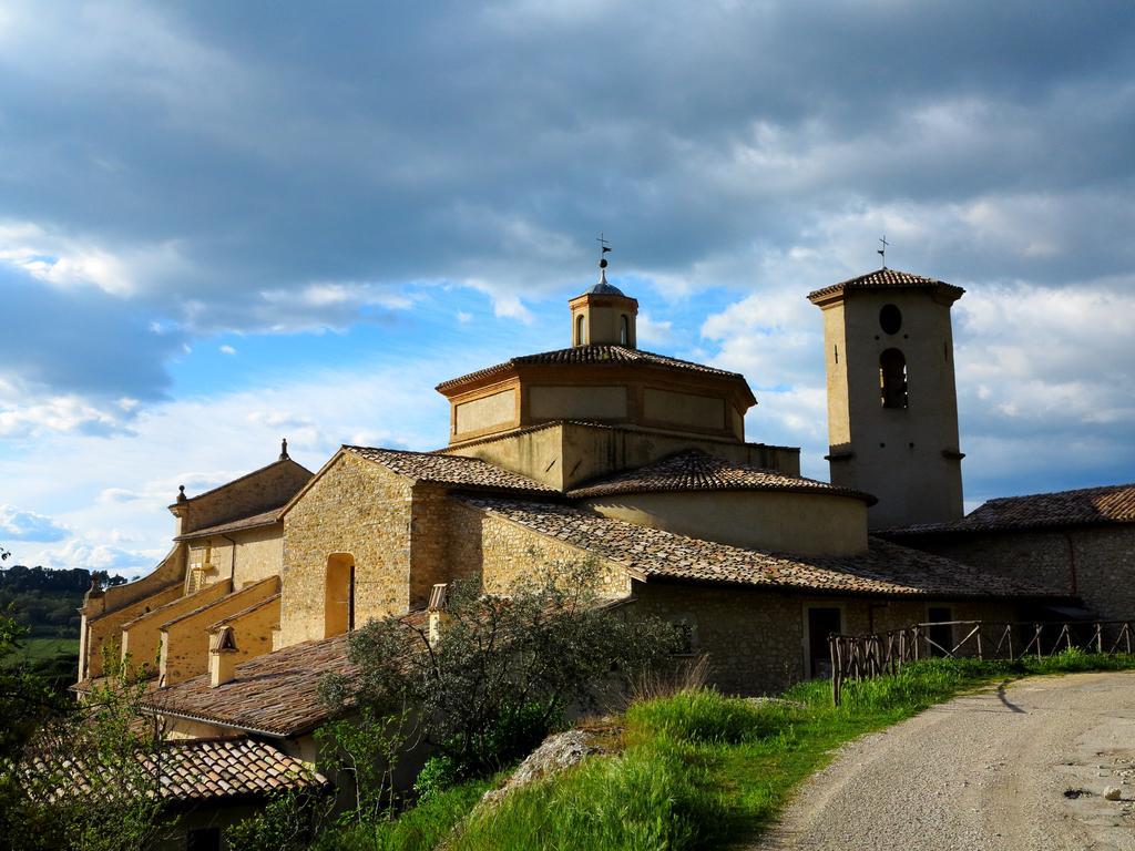 Hotel Clarici Spoleto Exterior foto